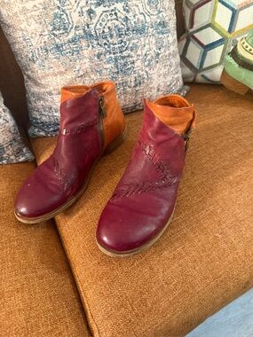 A.S.98 Fun Women's Two-Tone Burgundy and Orange  Ankle Boots